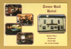 `Town Hall Hotel, Market Place, Richmond` - Postally Unused - Hotel Postcard.