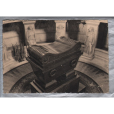 `Paris, Sarcophage de l`Empereur Napolean Ier` - France - Postally Unused - Les Editions d`Art Yvon Postcard 