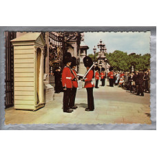`Changing the Guard at Buckingham Palace, London` - Postally Unused - The Photographic Greeting Card Co. Ltd Postcard