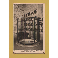 `Tower of London - The Well In The White Tower` - Postally Unused - Harrison & Sons, Ltd Postcard.