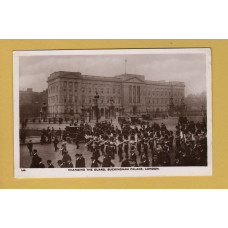 `Changing The Guard, Buckingham Palace, London` - Postally Used - London S.W.1 7th September 1934 Postmark - Unknown Producer