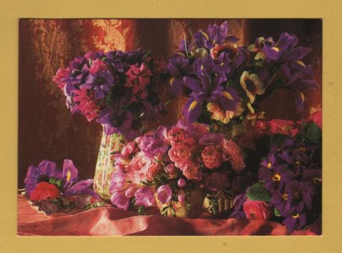 `WOMAN and HOME - Styled by Carolyn Bailey, Photography by Tim Imrie`- Postally Unused - WOMAN and HOME. Postcard.