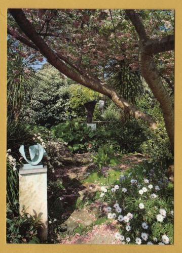 `Corymb 1959 by Dame Barbara Hepworth` - Postally Unused - Tate Postcard.