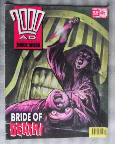`2000 A.D. Featuring Judge Dredd` - 7th April 1990 - Prog No.673 - `Bridge Of Death!`.