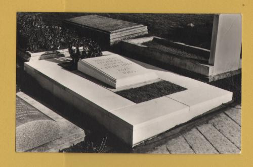 `The grave of the Rt. Hon. Sir Winston Leonard Spencer Churchill, K.G., O.M., C.H.: (1874-1965)` - Postally Unused - Blinkhorns Postcard.