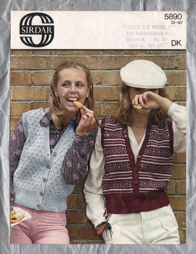 Sirdar - Double Knit - 32-40" (81-102cm) - Design No.5890 - Fair Isle & Patterned Waistcoat - Knitting Pattern