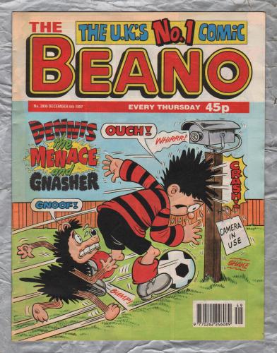 The Beano - Issue No.2890 - December 6th 1997 - `Dennis The Menace And Gnasher` - D.C. Thomson & Co. Ltd