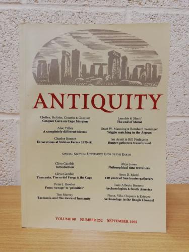 Antiquity - A Quarterly Review of Archaeology - `Rhys Jones: Philosophical Time Travellers` - Vol.66 Issue 252 - September 1992 - Softcover - Antiquity Publications