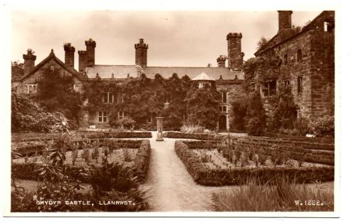 `W.1222 Gwydyr Castle, Llanrwst` - Postally Unused - Valentine & Sons Ltd Postcard